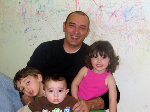 Yazan with his children